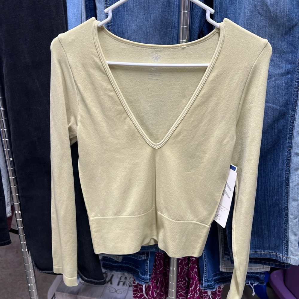 Womens NWT Aura yoga top size XL
